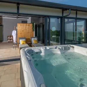 Aparthotel Punta Blu - Pool &