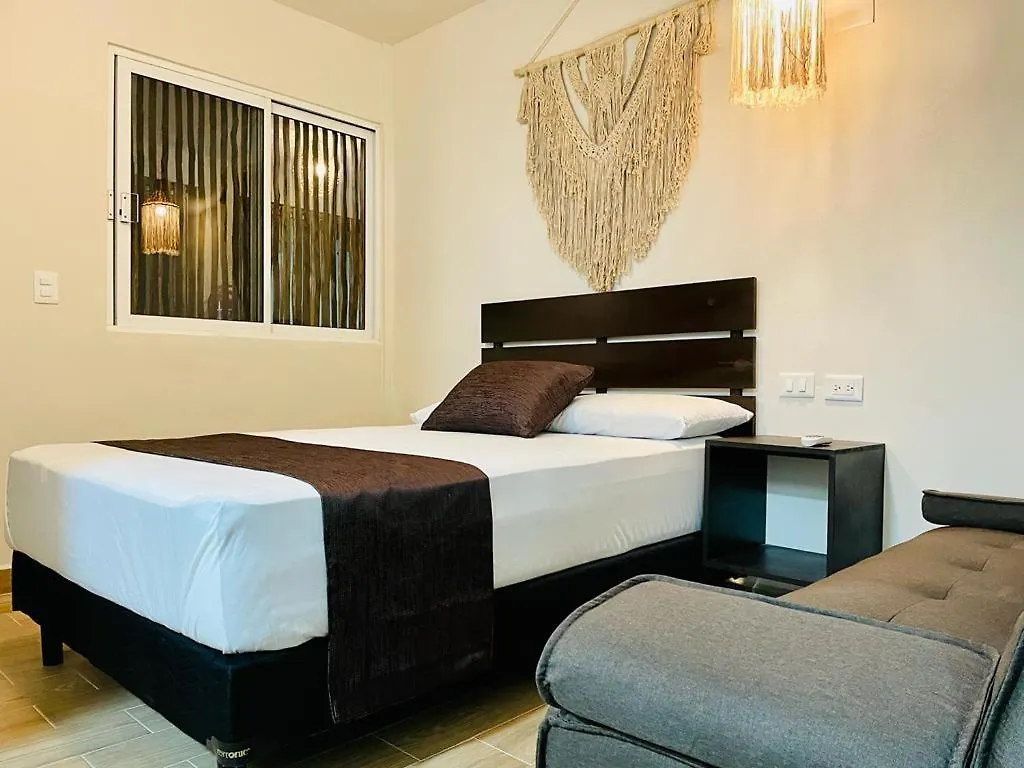 Hotel Corazon De Tulum 2*,